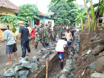TMMD Karya Bakti TNI Koramil Imogiri di Lanteng 1