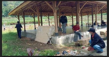 Tim Pelaksana  Kegiatan Survey Pengukuran Volume Konblok/ Paving Blok di Nogosari