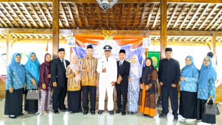 TP PKK Hadiri Serah Terima Dukuh Nawungan 2 dan Pelemantung